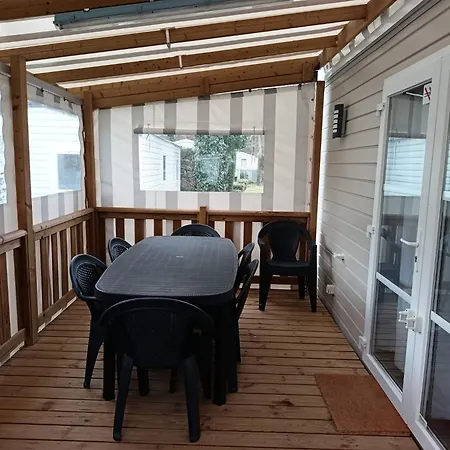 Mobil-home 3 סן ז'אן דה מון